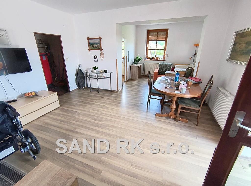 Prodej nemovitosti 211 m² - foto 22