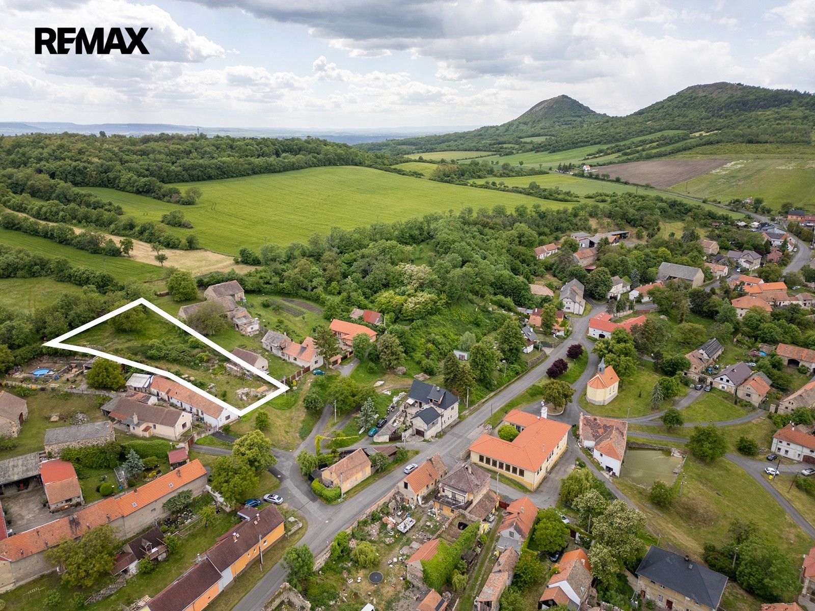 Prodej pozemku 2061 m² - foto 4
