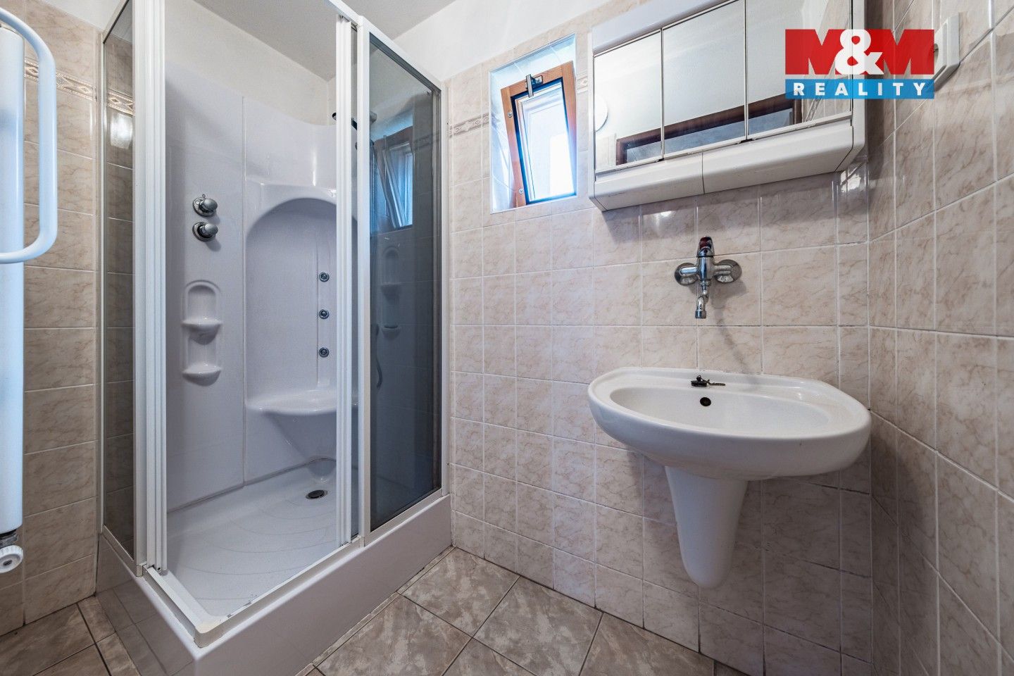 Prodej domu 200 m² - foto 3