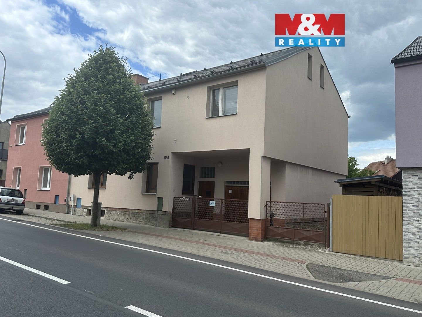 Prodej domu 200 m² - foto 1