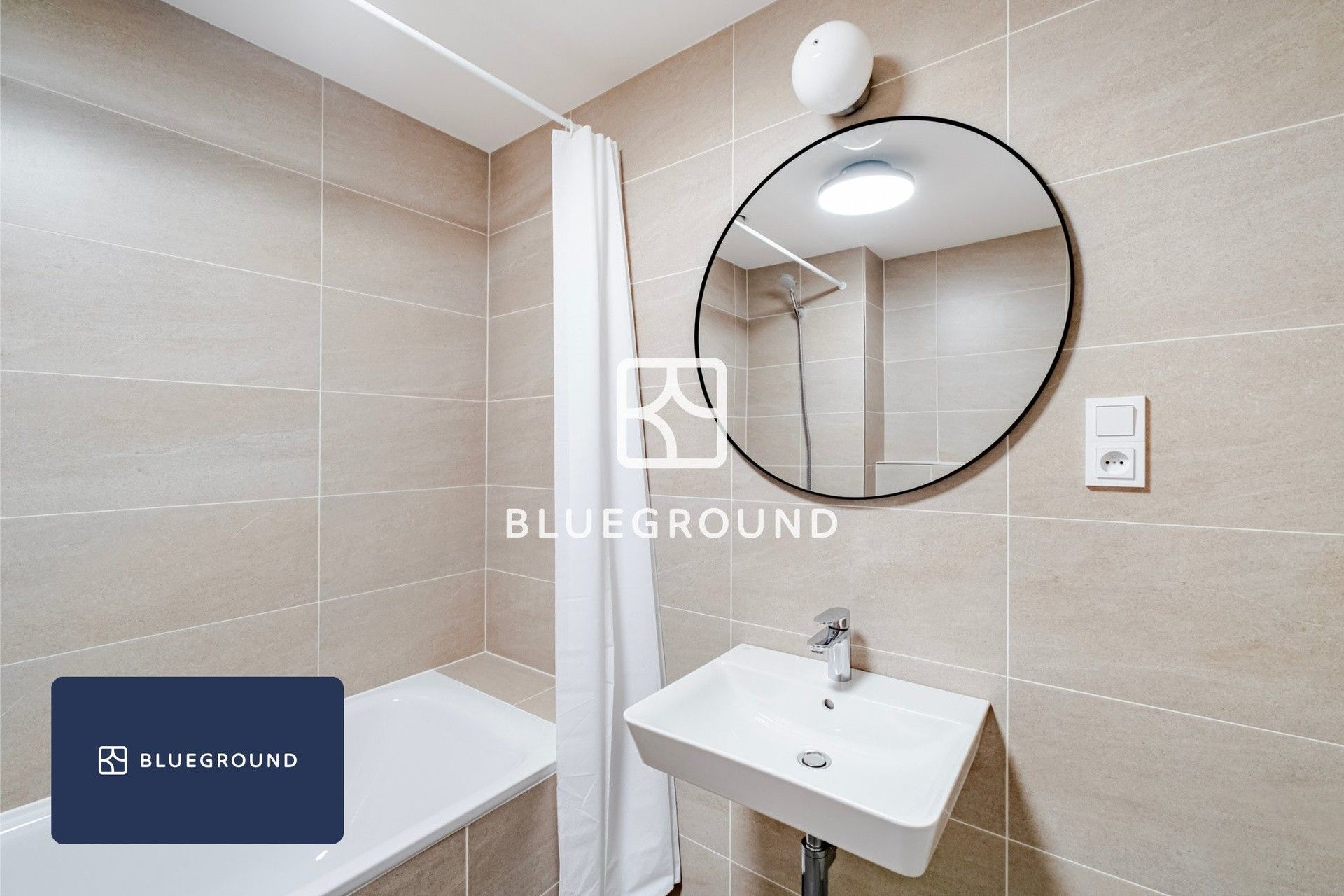Pronájem bytu 2+kk 55 m² - foto 12