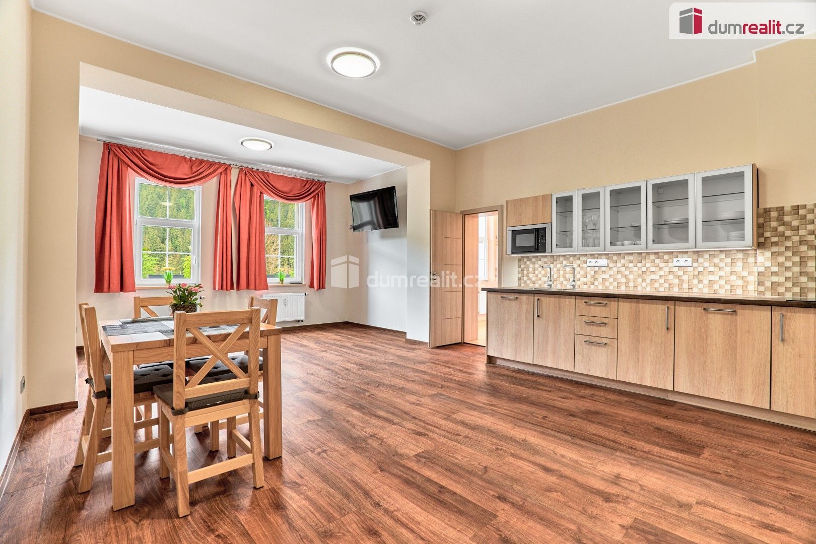 Prodej komerčního prostoru 324 m² - foto 24