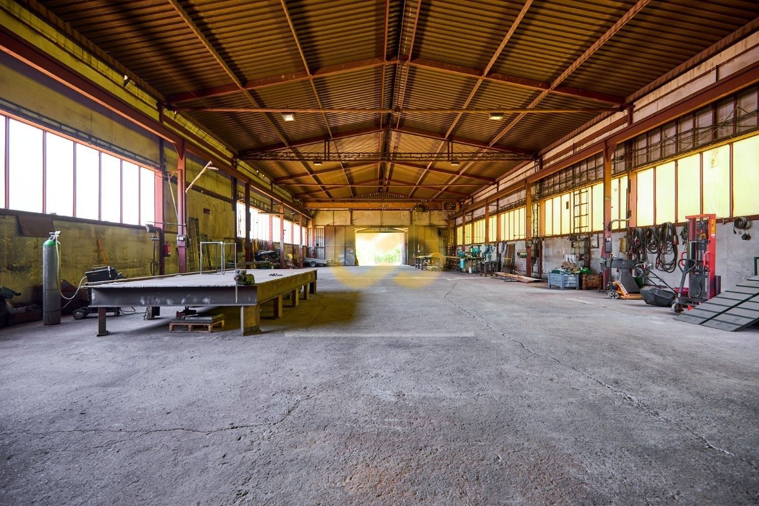 Prodej komerčního prostoru 6412 m² - foto 8