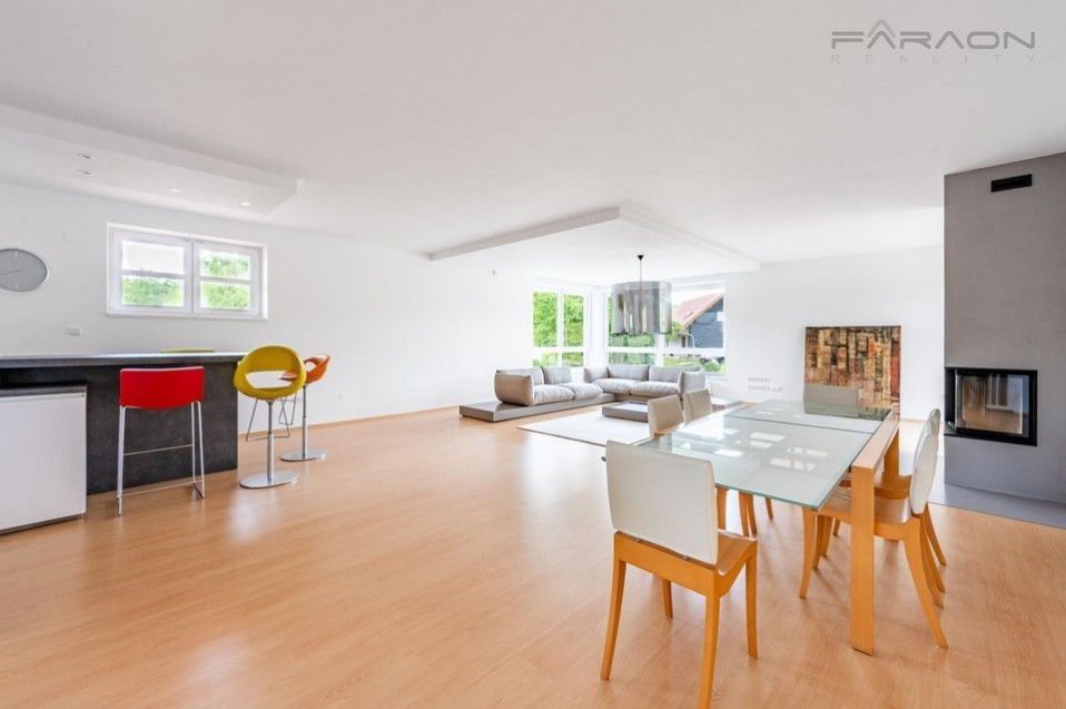 Pronájem domu 270 m² - foto 10