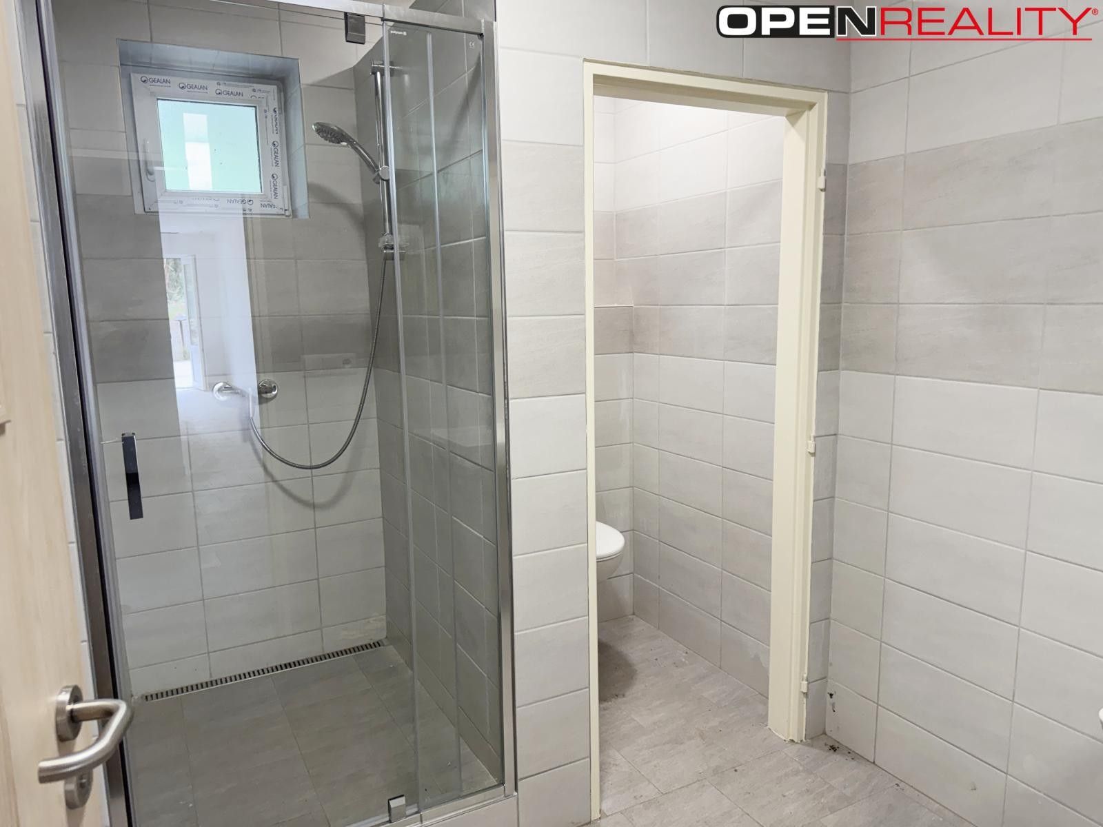 Pronájem komerčního prostoru 981 m² - foto 5