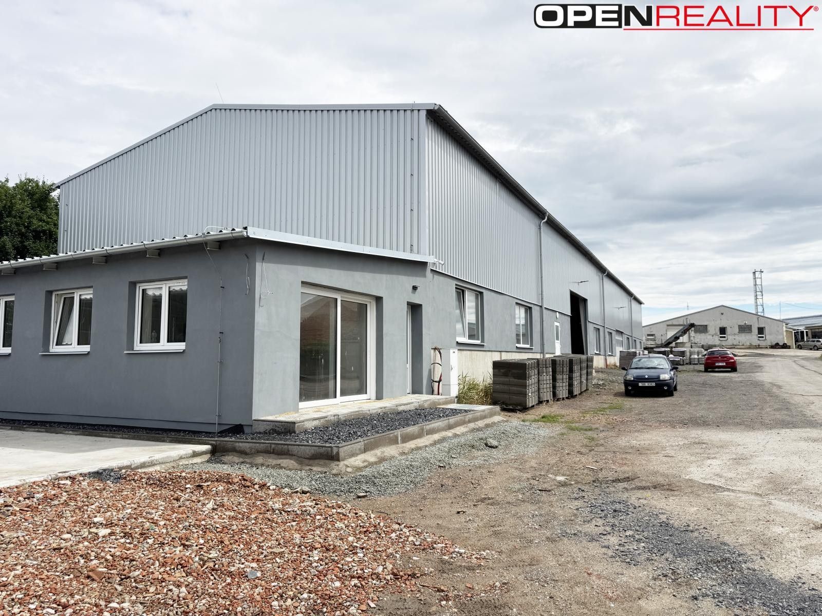 Pronájem komerčního prostoru 981 m² - foto 2