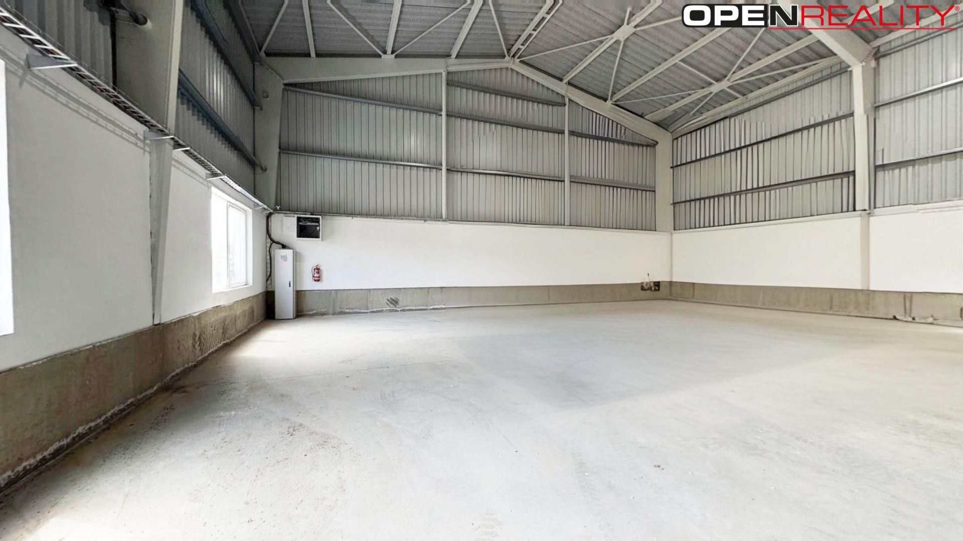 Pronájem komerčního prostoru 981 m² - foto 10