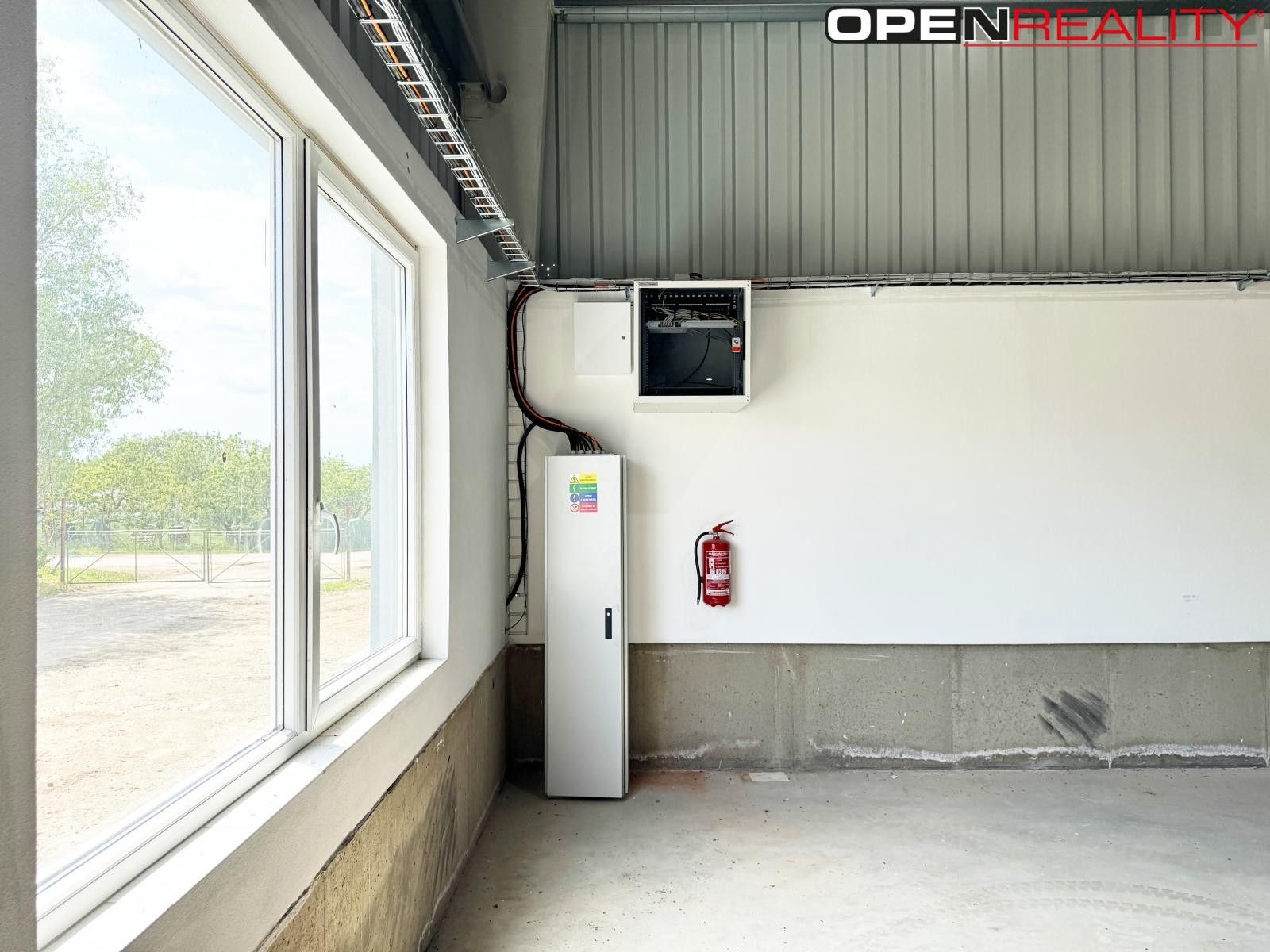 Pronájem komerčního prostoru 981 m² - foto 11
