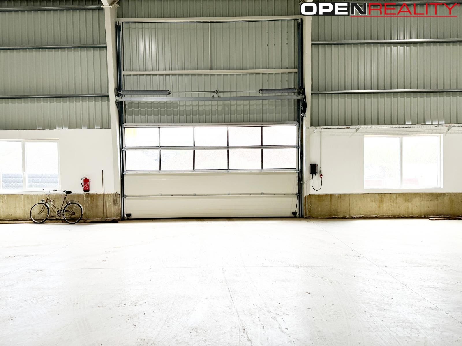 Pronájem komerčního prostoru 981 m² - foto 14