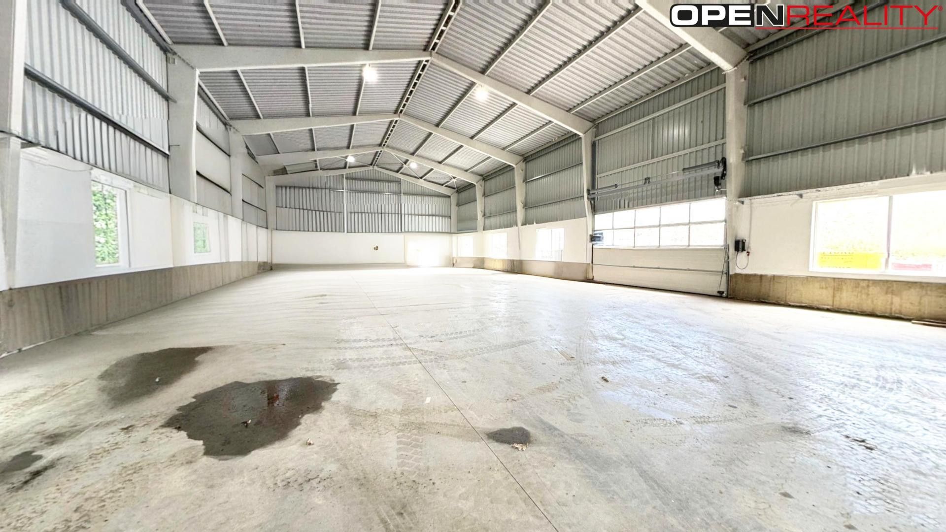 Pronájem komerčního prostoru 981 m² - foto 12