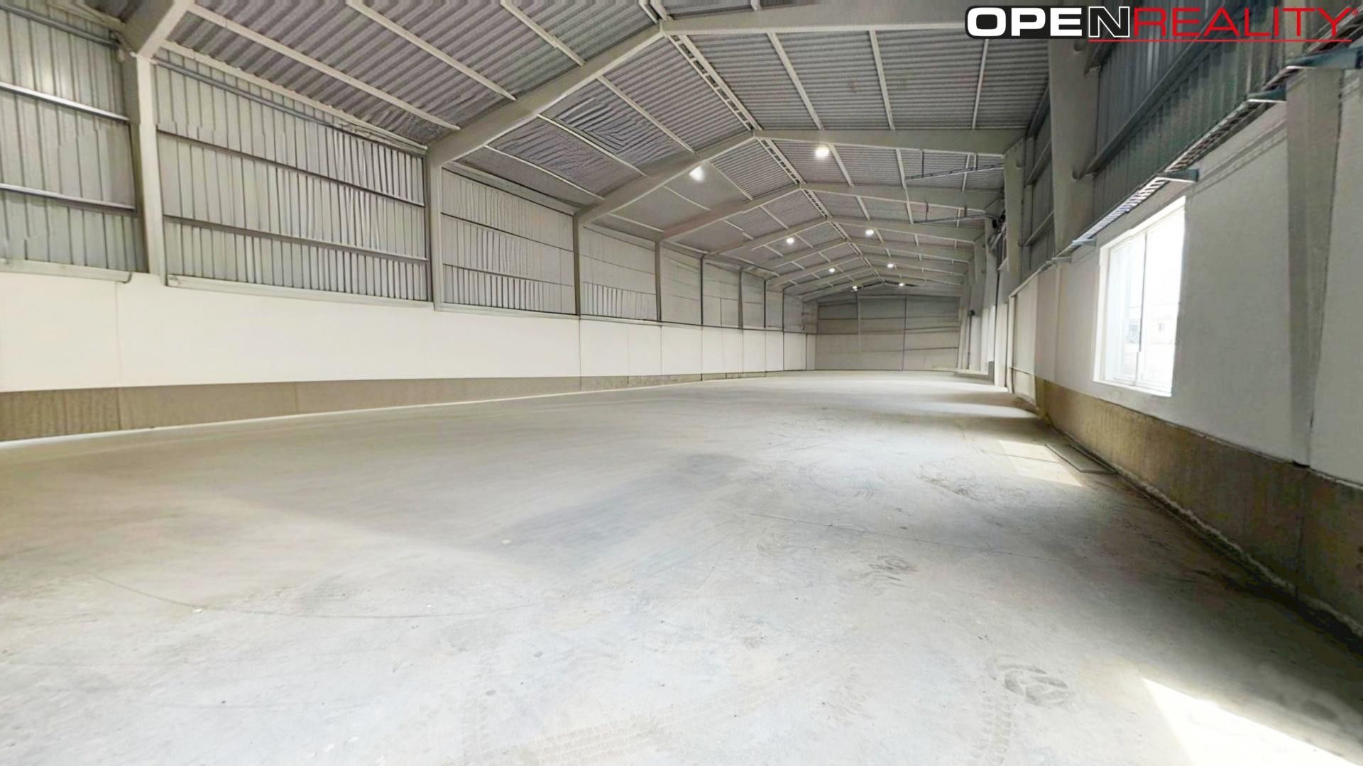 Pronájem komerčního prostoru 981 m² - foto 18