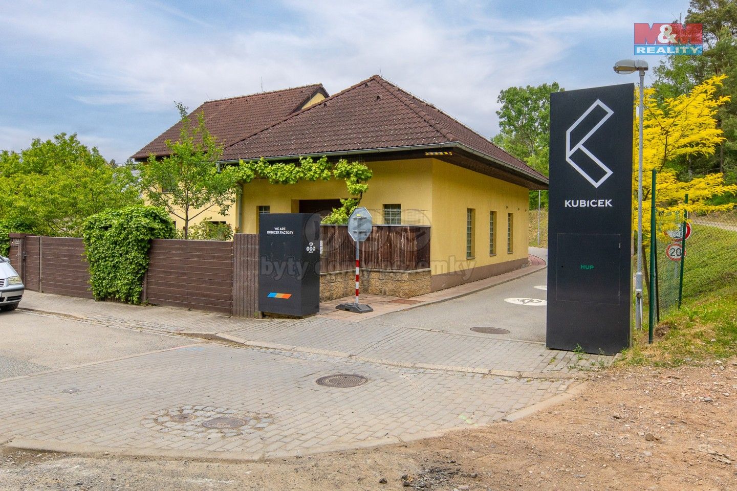 Prodej komerčního prostoru 231 m² - foto 5