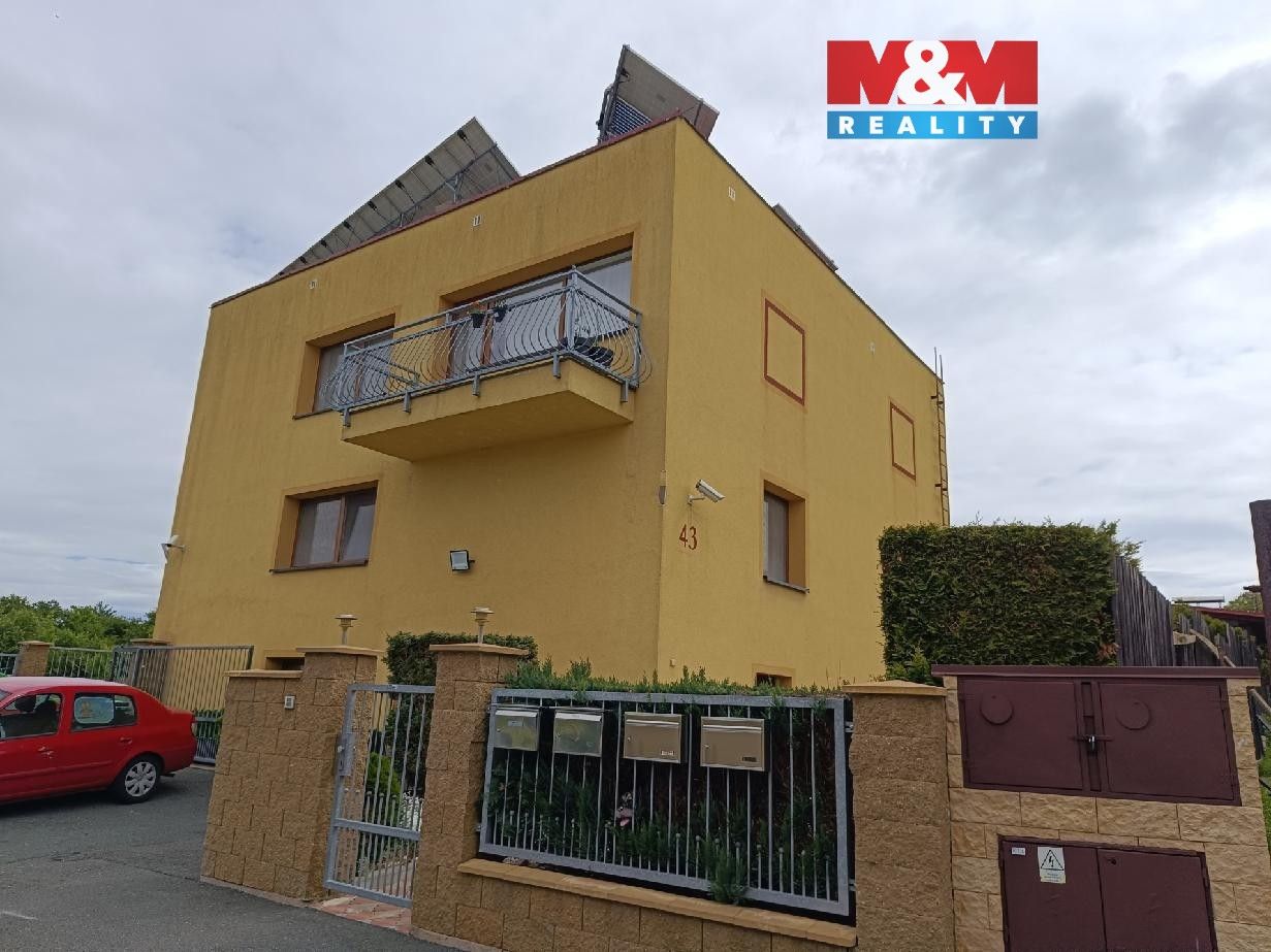 Pronájem bytu 2+kk 94 m² - foto 1