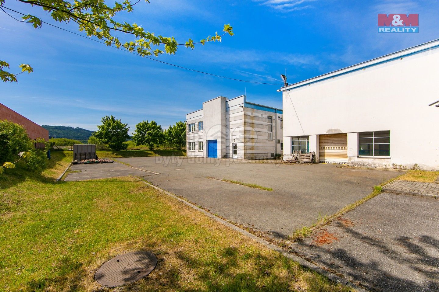 Prodej komerčního prostoru 4311 m² - foto 12