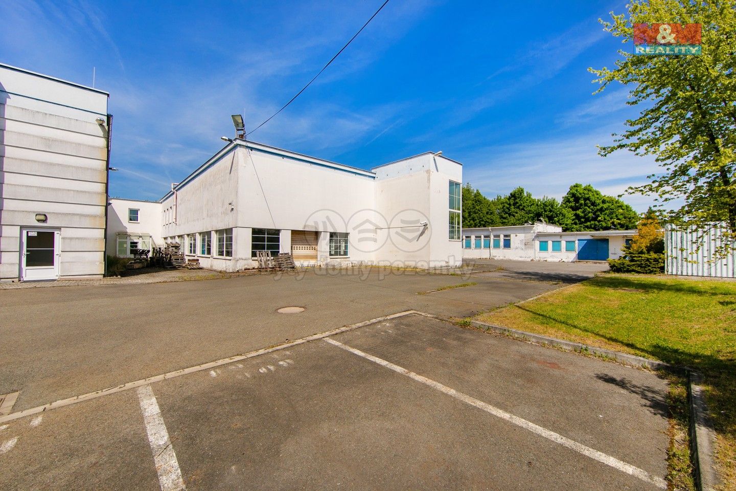 Prodej komerčního prostoru 4311 m² - foto 14