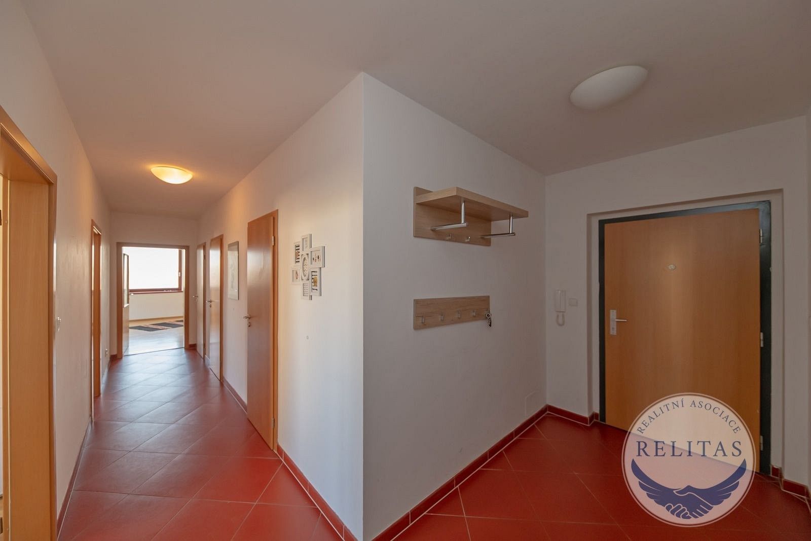 Pronájem bytu 3+kk 93 m² - foto 6