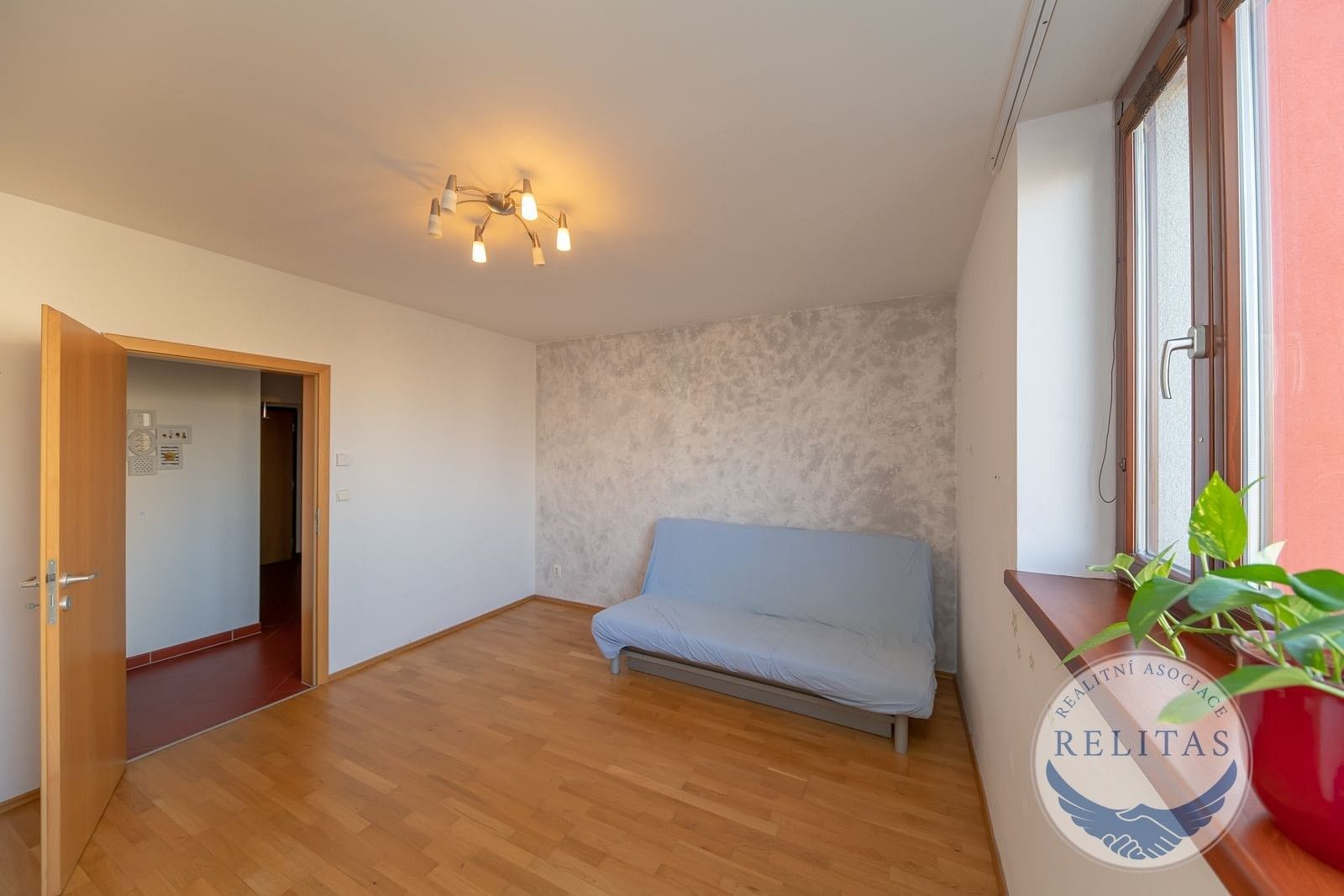 Pronájem bytu 3+kk 93 m² - foto 10