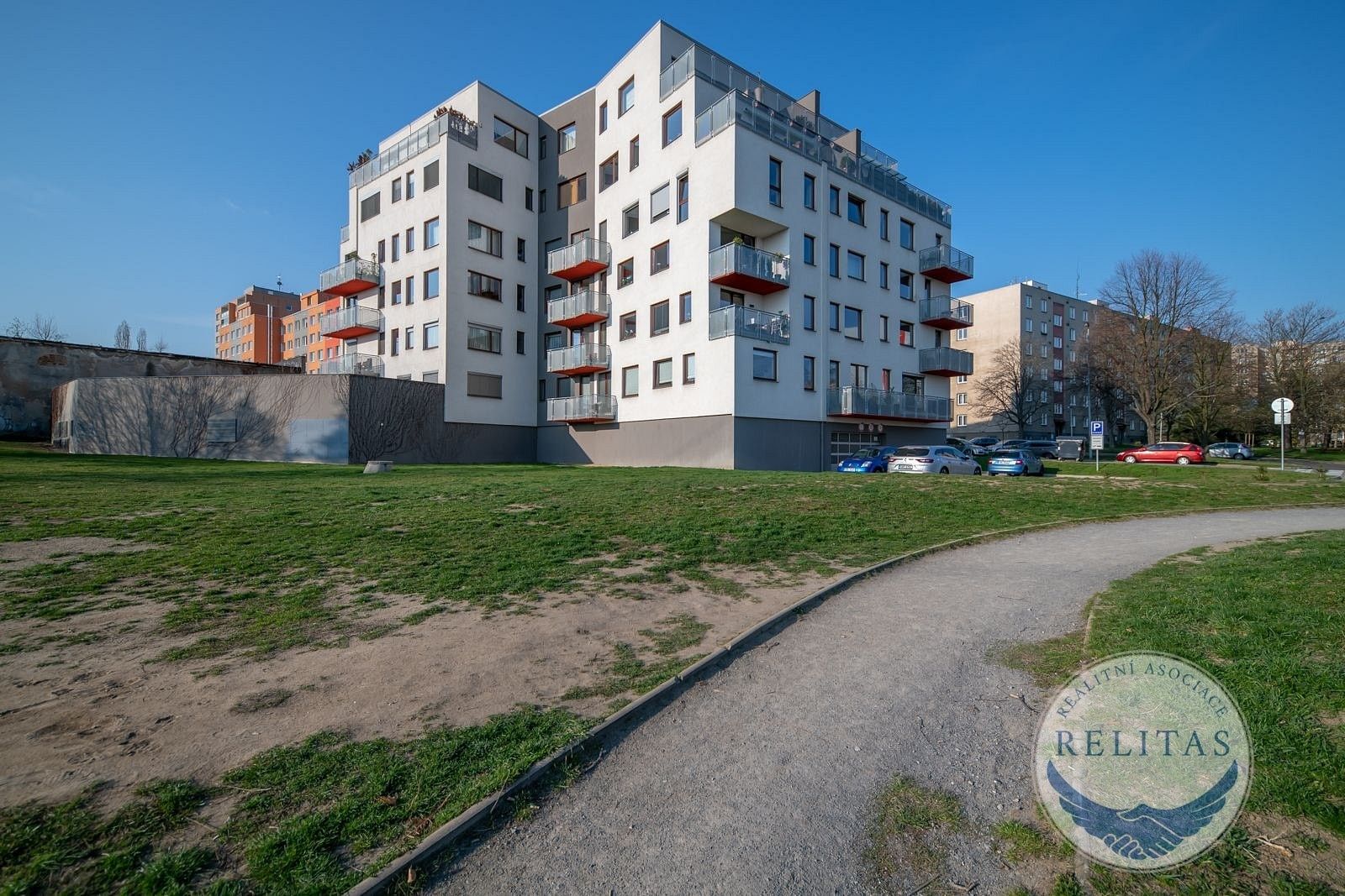 Pronájem bytu 3+kk 93 m² - foto 14