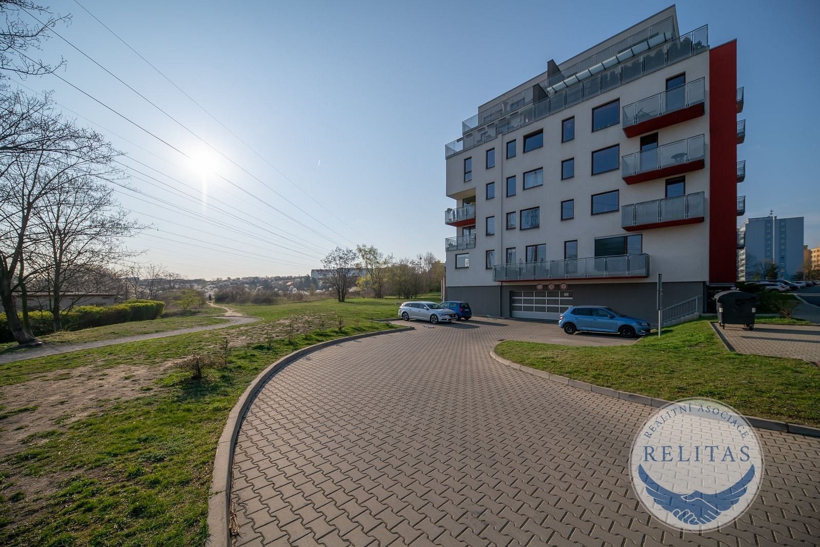 Pronájem bytu 3+kk 93 m² - foto 13