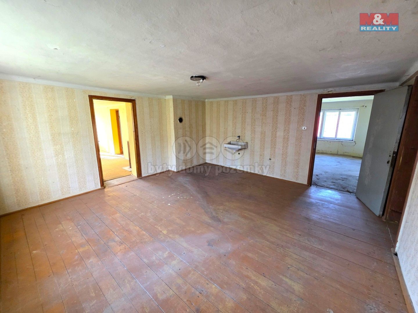 Prodej nemovitosti 238 m² - foto 4