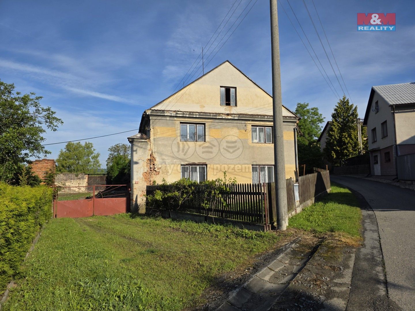 Prodej nemovitosti 238 m² - foto 1
