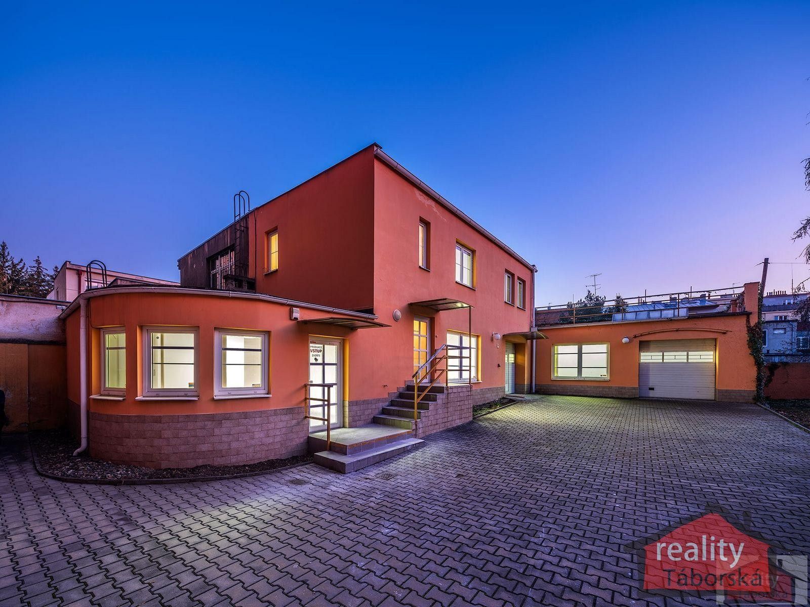 Prodej domu 220 m² - foto 1