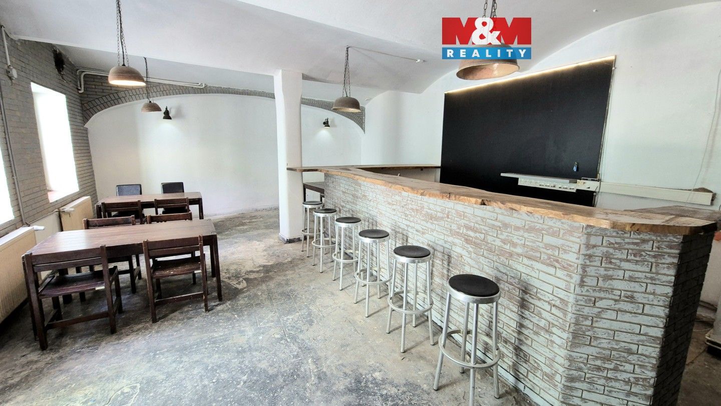 Pronájem komerčního prostoru 157 m² - foto 1