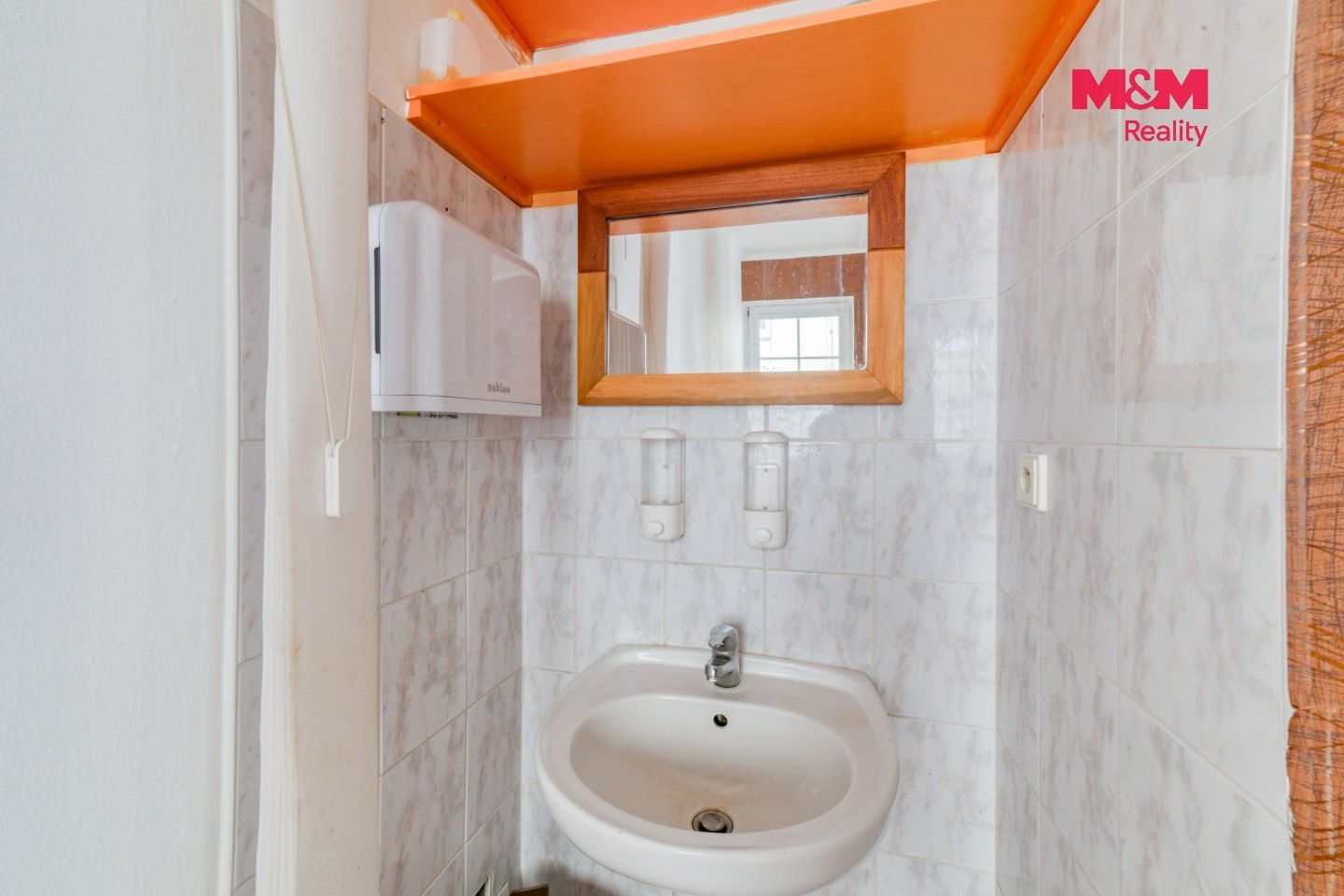 Pronájem komerčního prostoru 35 m² - foto 12