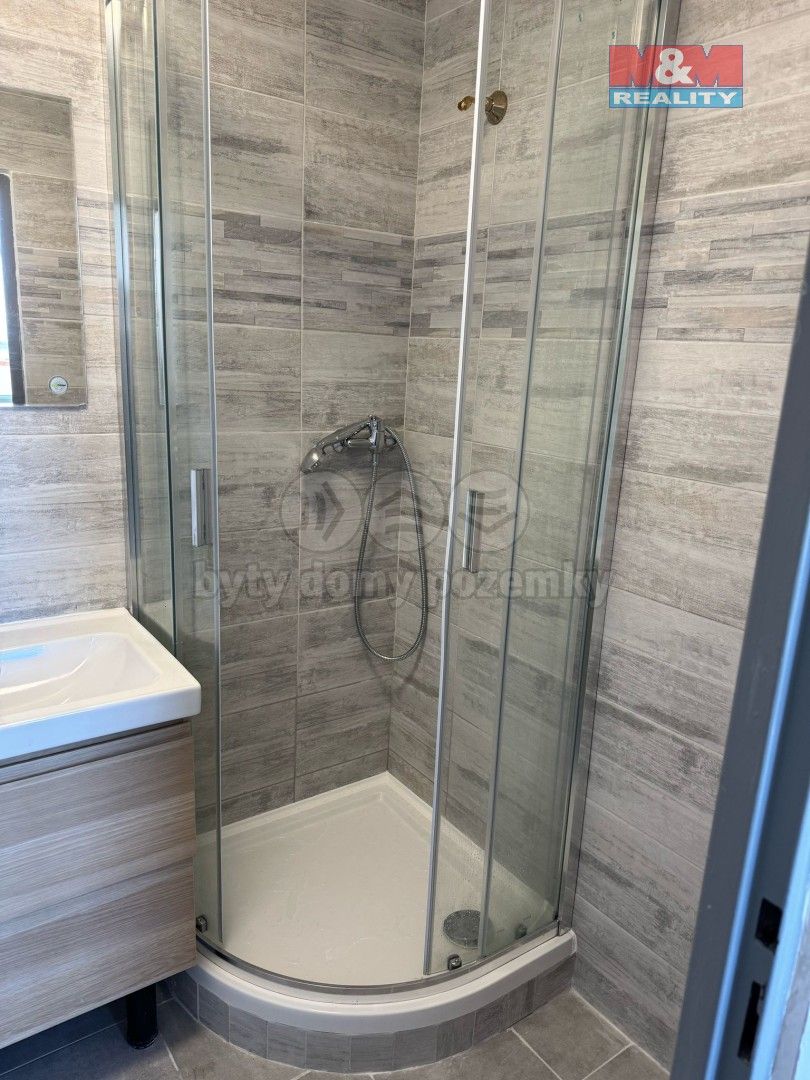 Pronájem bytu 3+1 72 m² - foto 4