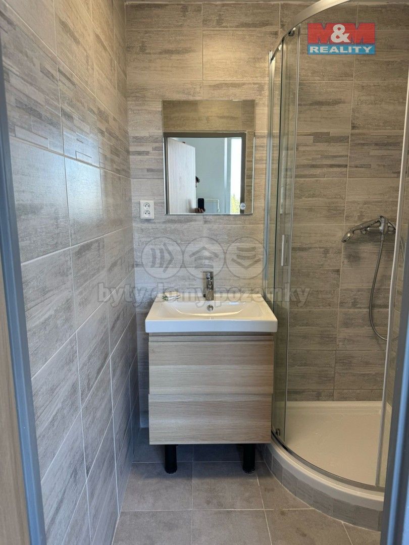 Pronájem bytu 3+1 72 m² - foto 6
