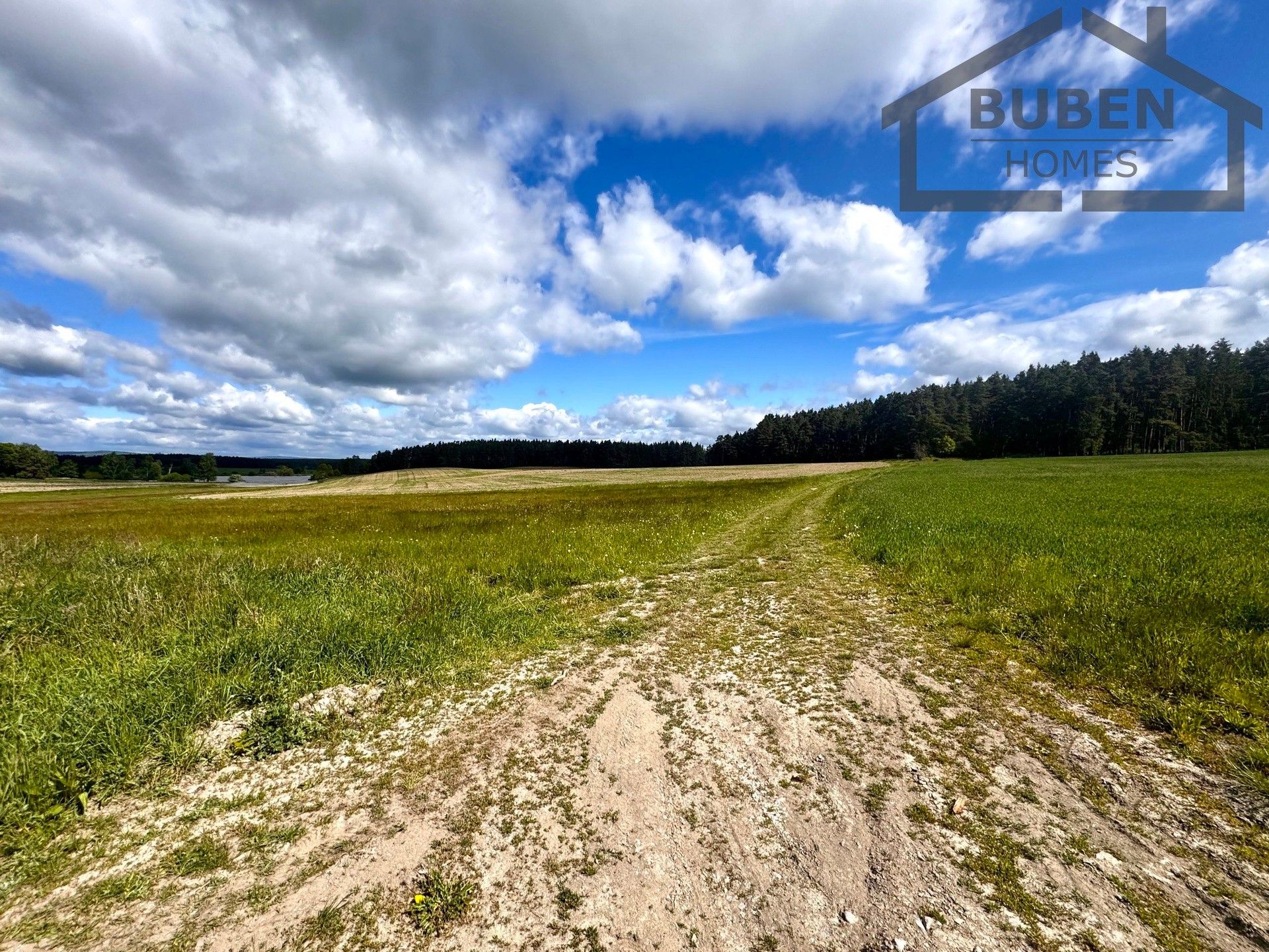 Prodej pozemku 220644 m² - foto 9