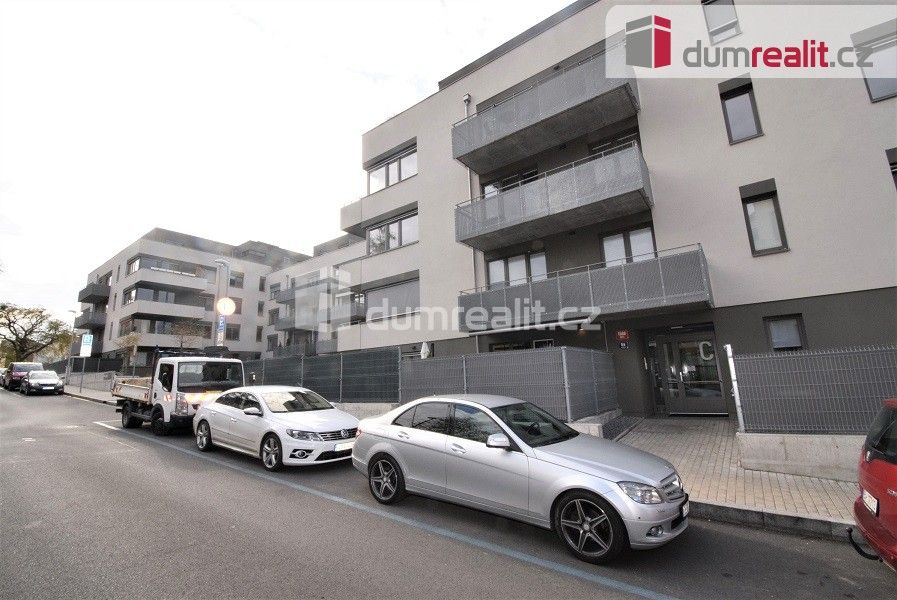 Pronájem bytu 1+kk 31 m² - foto 12