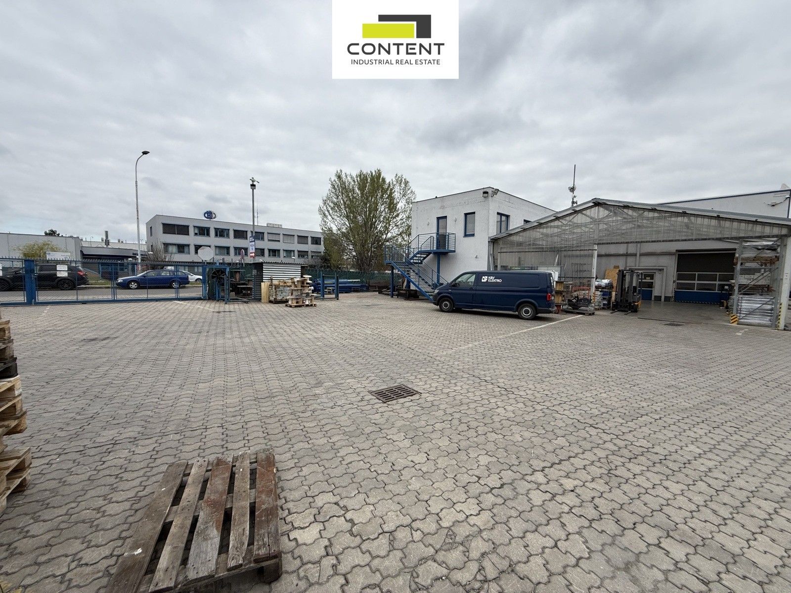 Pronájem komerčního prostoru 3922 m² - foto 5