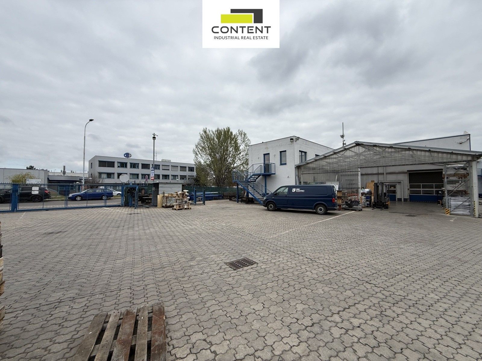 Pronájem komerčního prostoru 3922 m² - foto 7