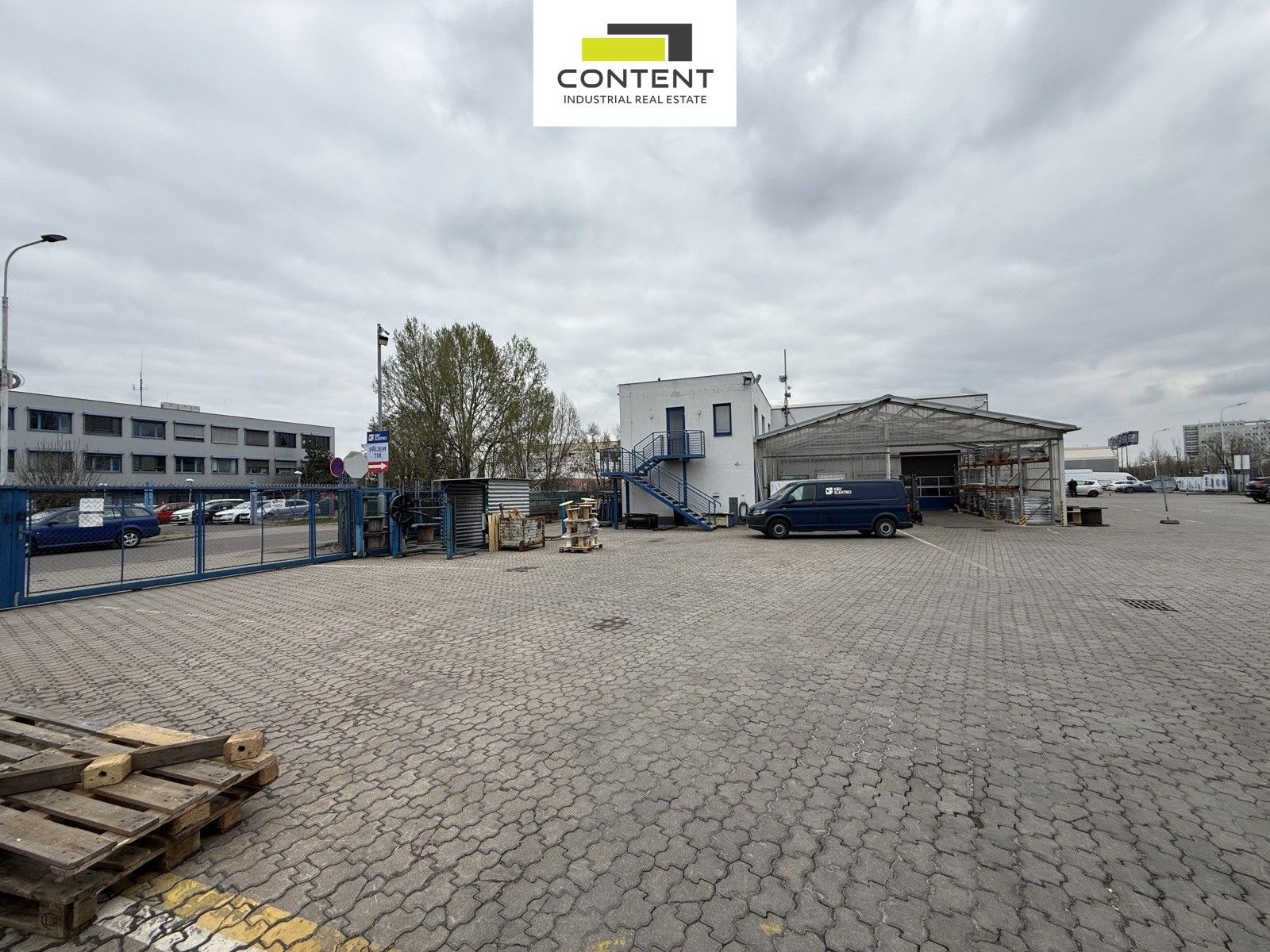 Pronájem komerčního prostoru 3922 m² - foto 2