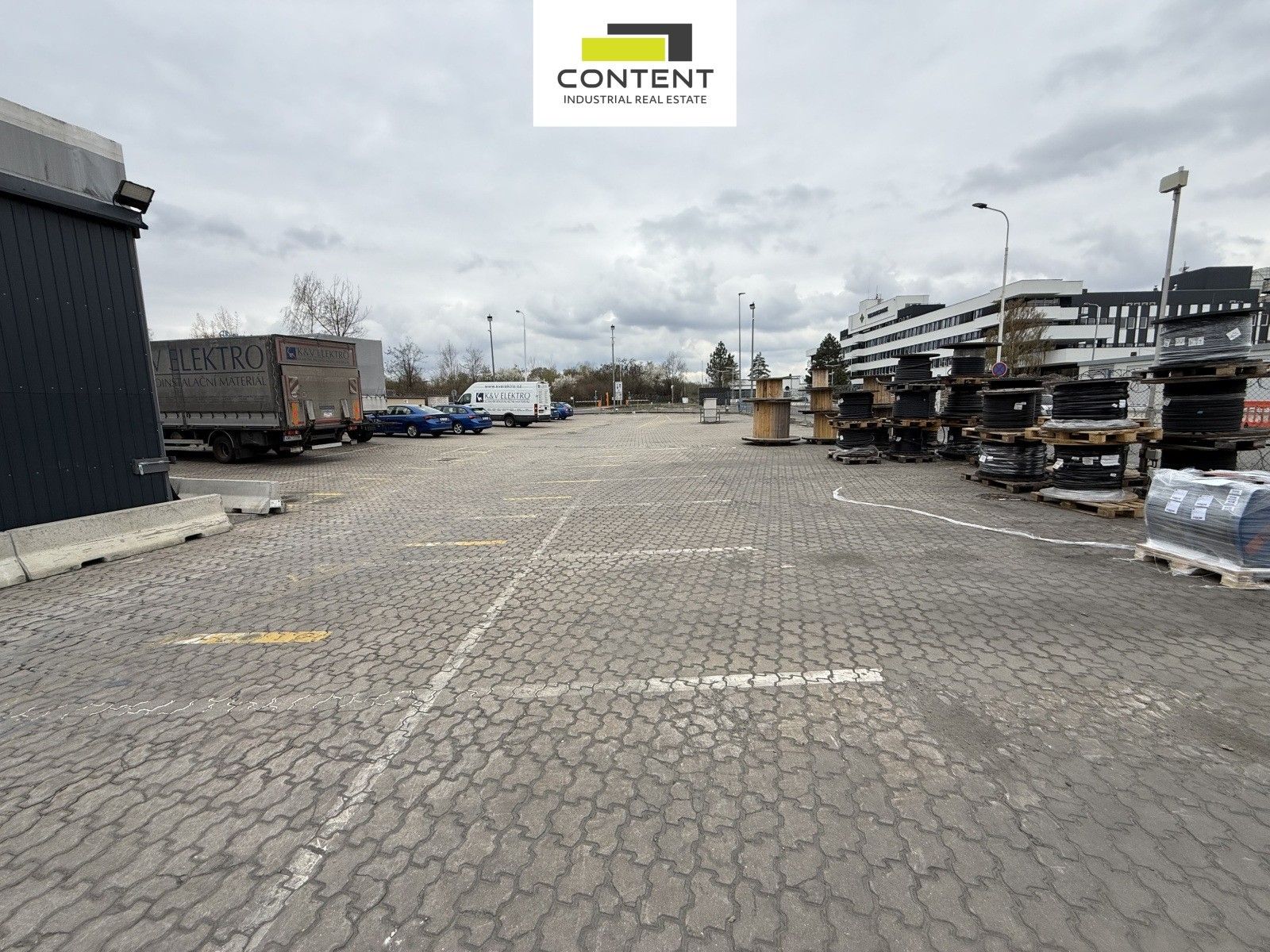 Pronájem komerčního prostoru 3922 m² - foto 10