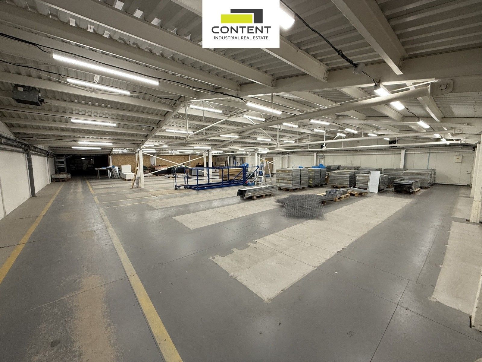 Pronájem komerčního prostoru 3922 m² - foto 9