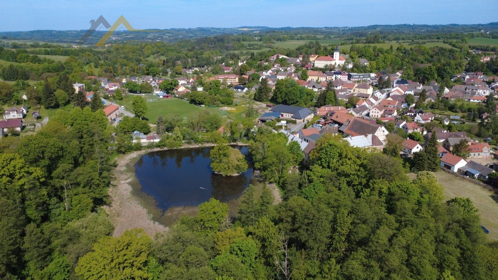 Prodej nemovitosti 2200 m² - foto 22