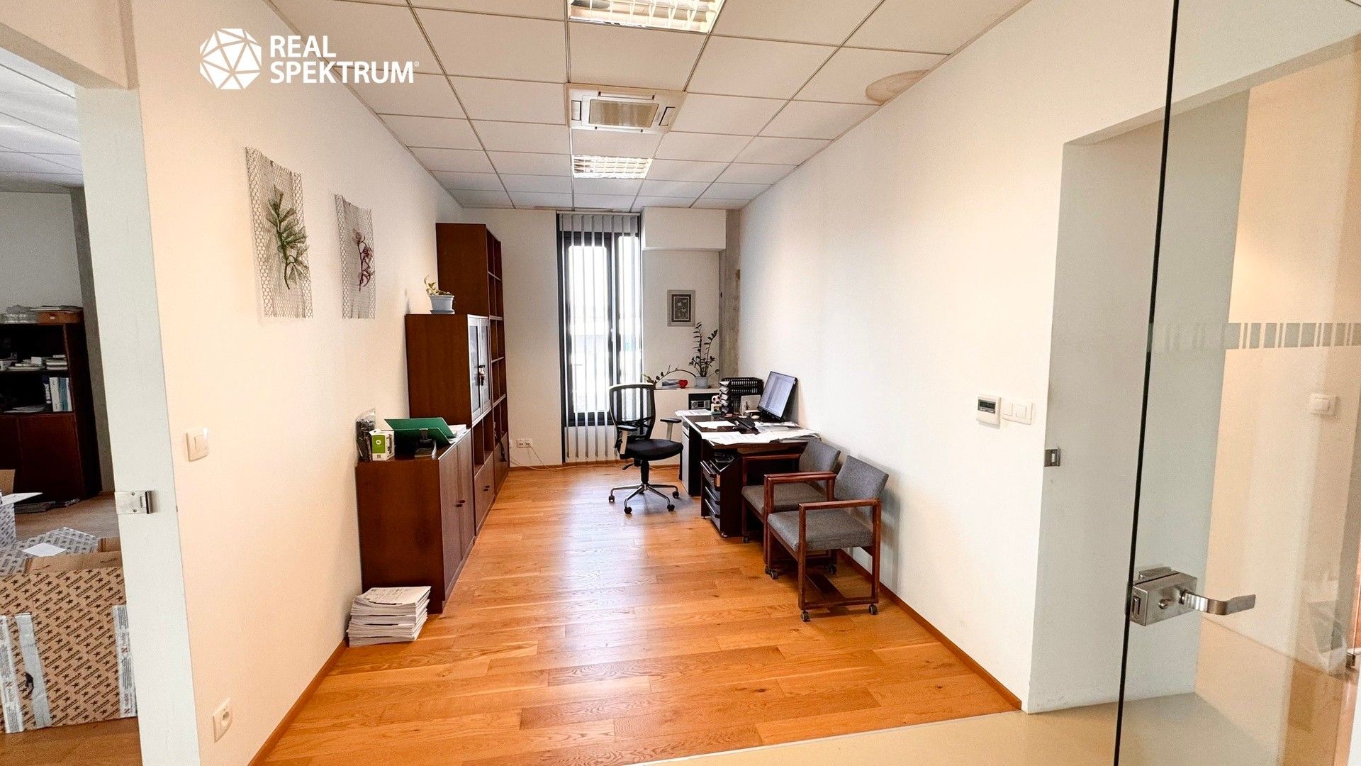 Pronájem komerčního prostoru 464 m² - foto 5