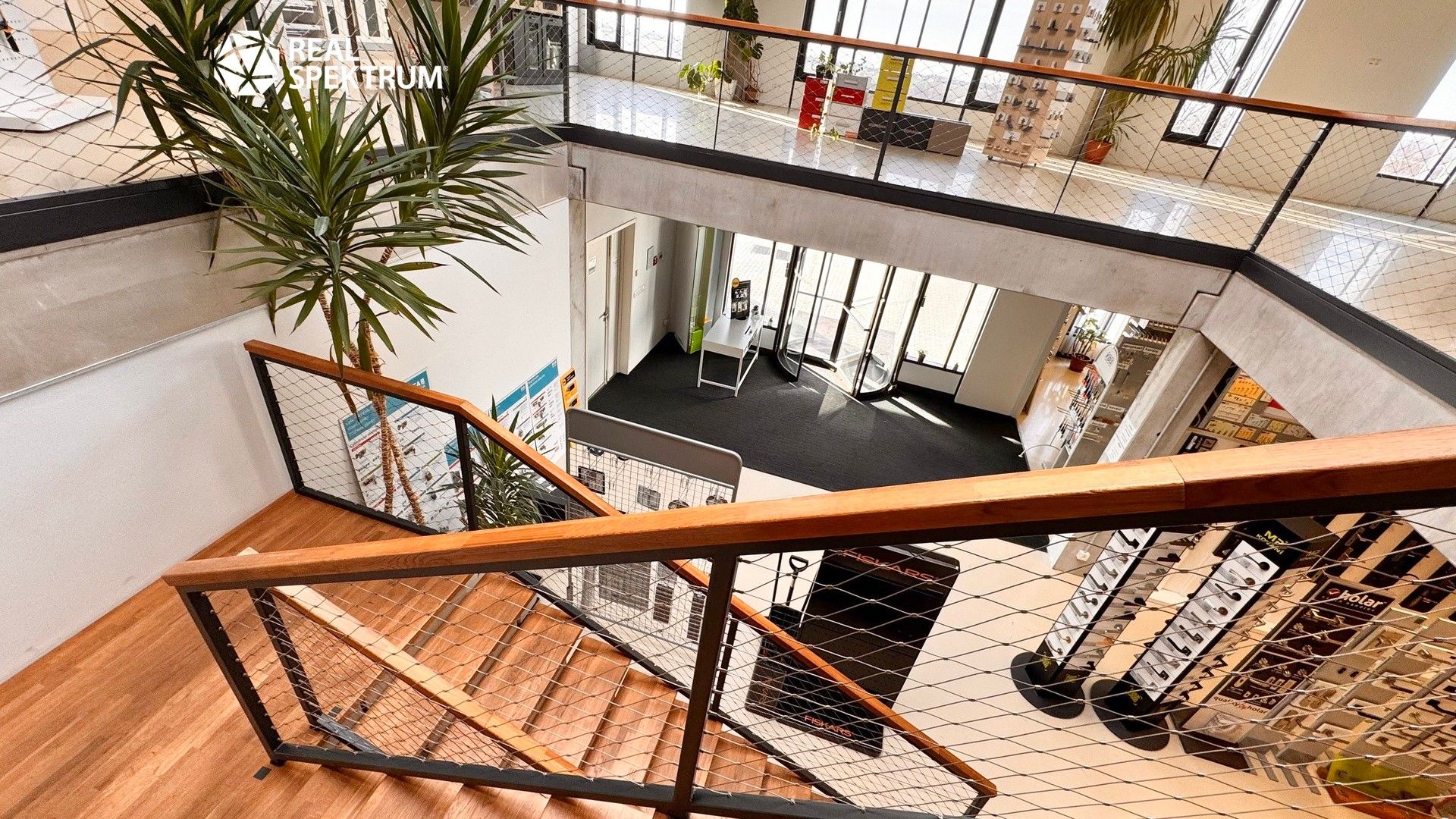 Pronájem komerčního prostoru 464 m² - foto 8