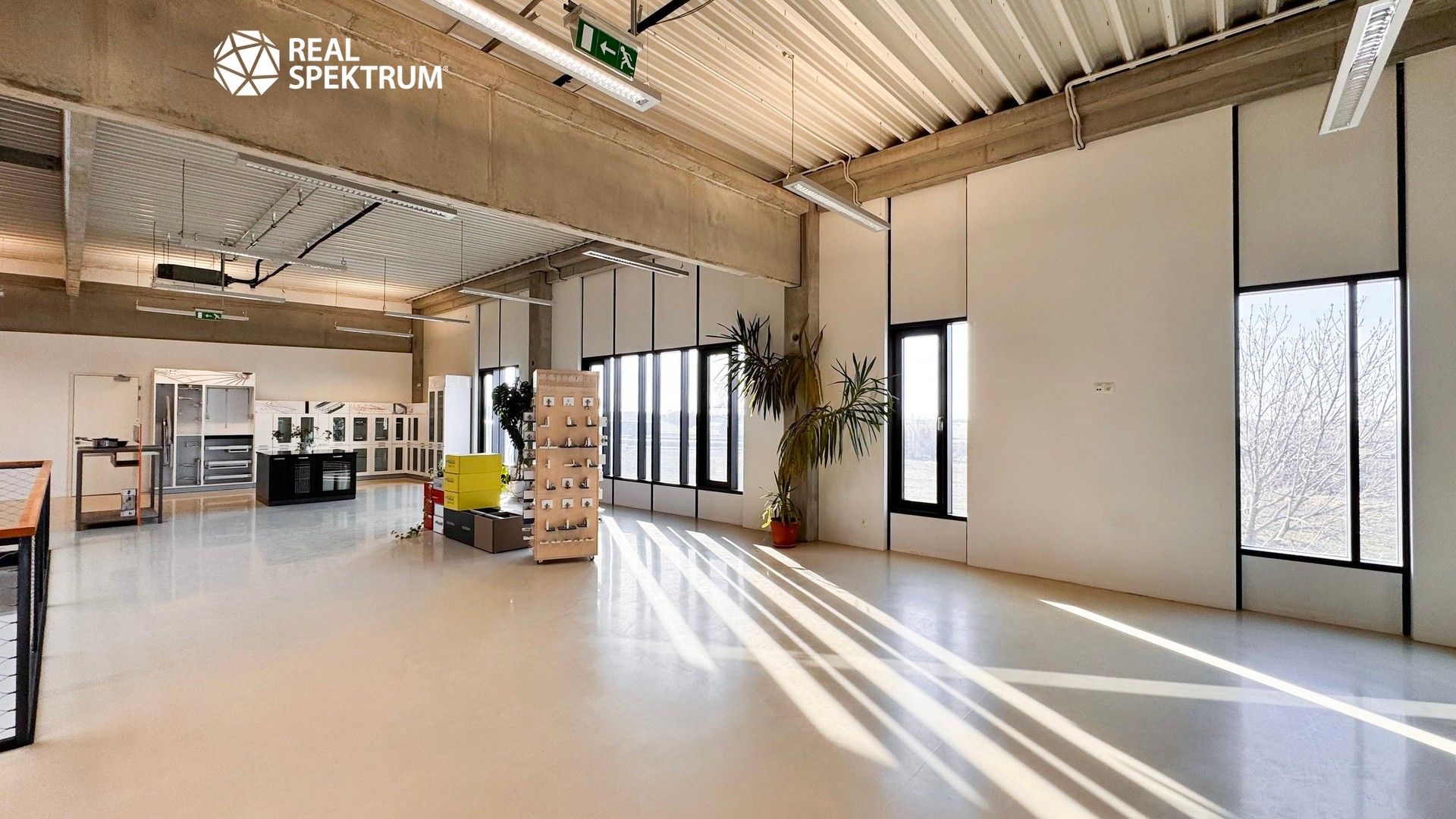 Pronájem komerčního prostoru 464 m² - foto 10