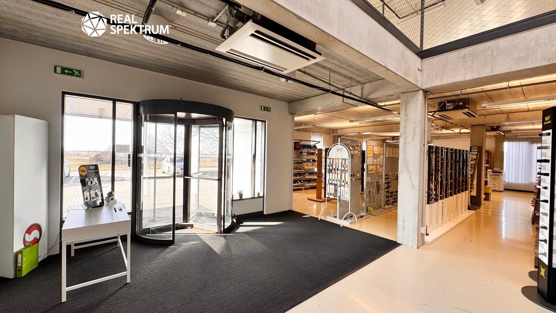 Pronájem komerčního prostoru 464 m² - foto 9