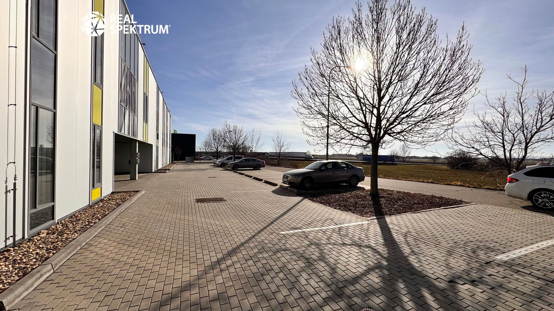 Pronájem komerčního prostoru 464 m² - foto 17