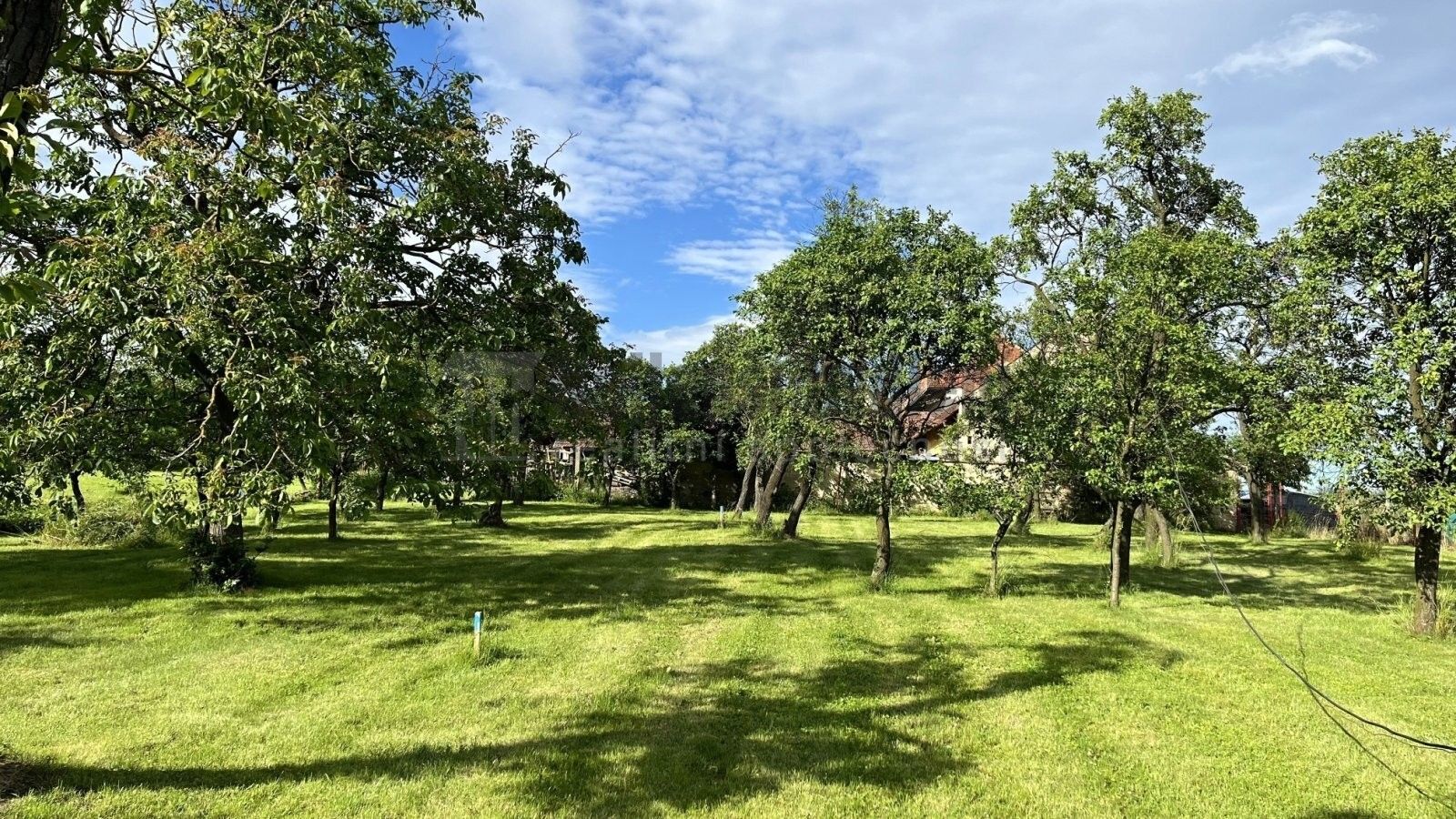 Prodej pozemku 490 m² - foto 2