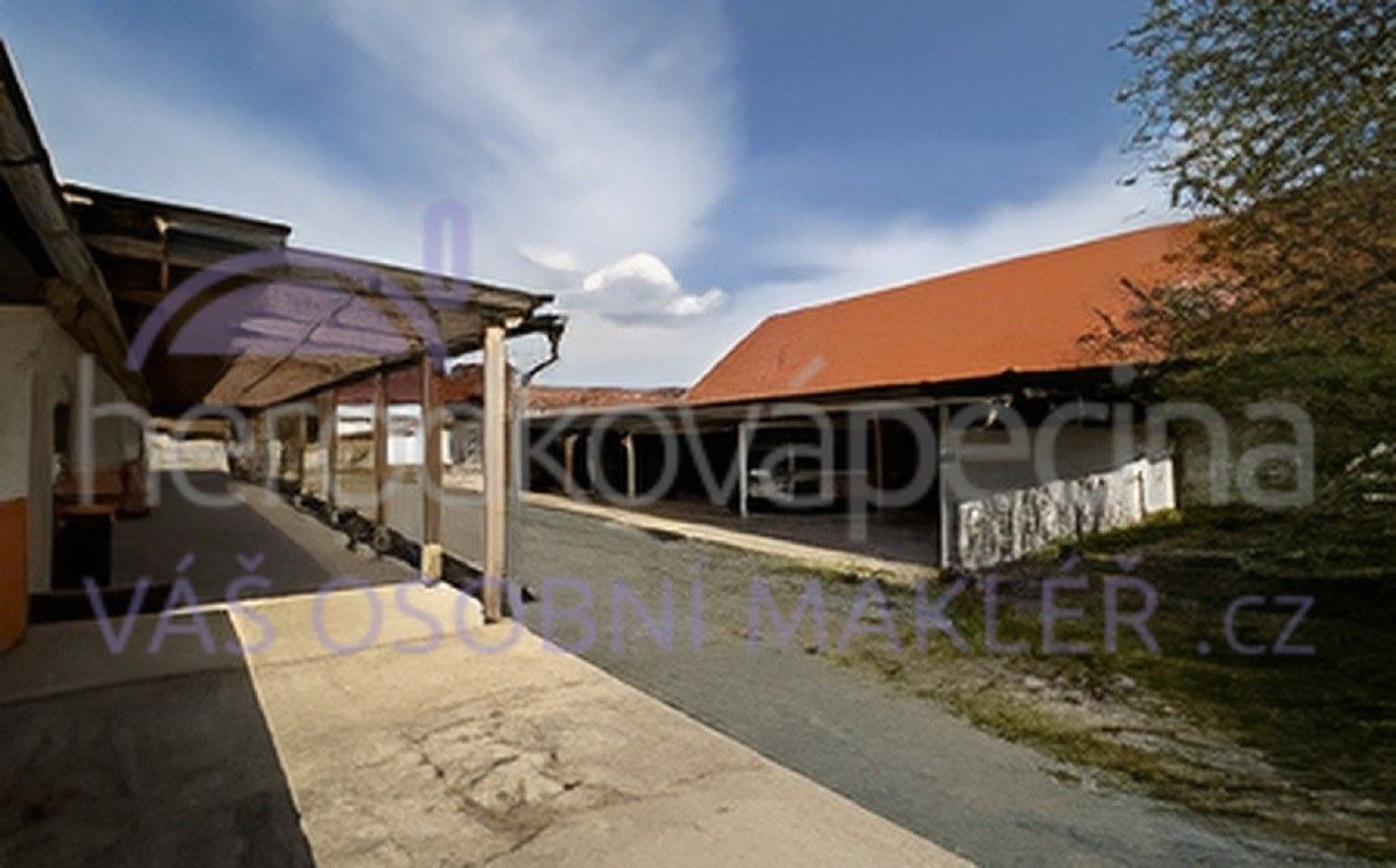 Prodej domu 2286 m² - foto 3