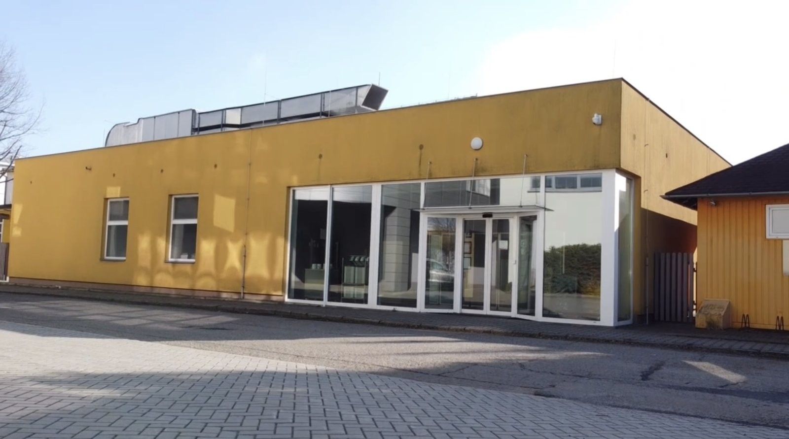 Prodej komerčního prostoru 420 m² - foto 8