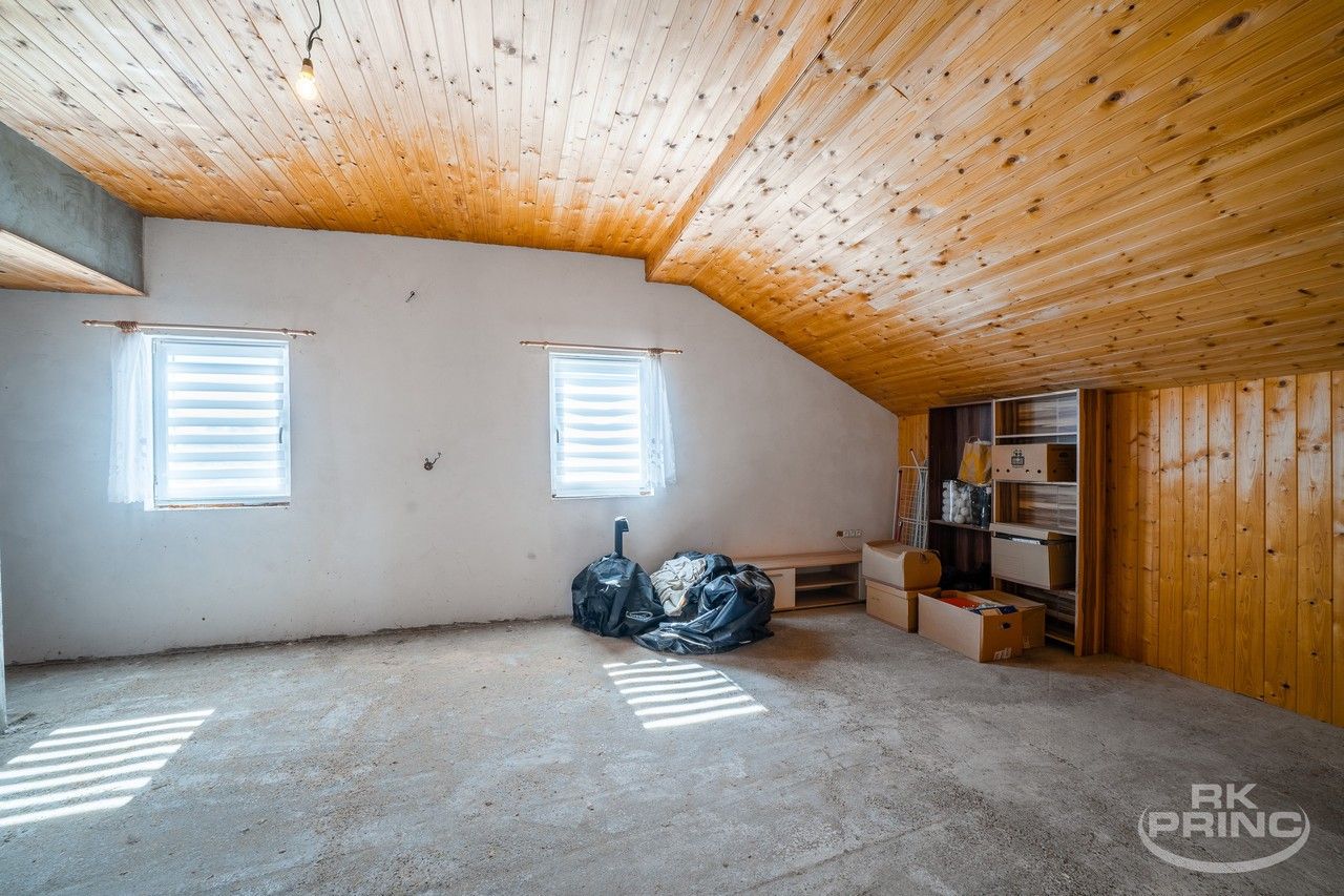 Prodej domu 240 m² - foto 5