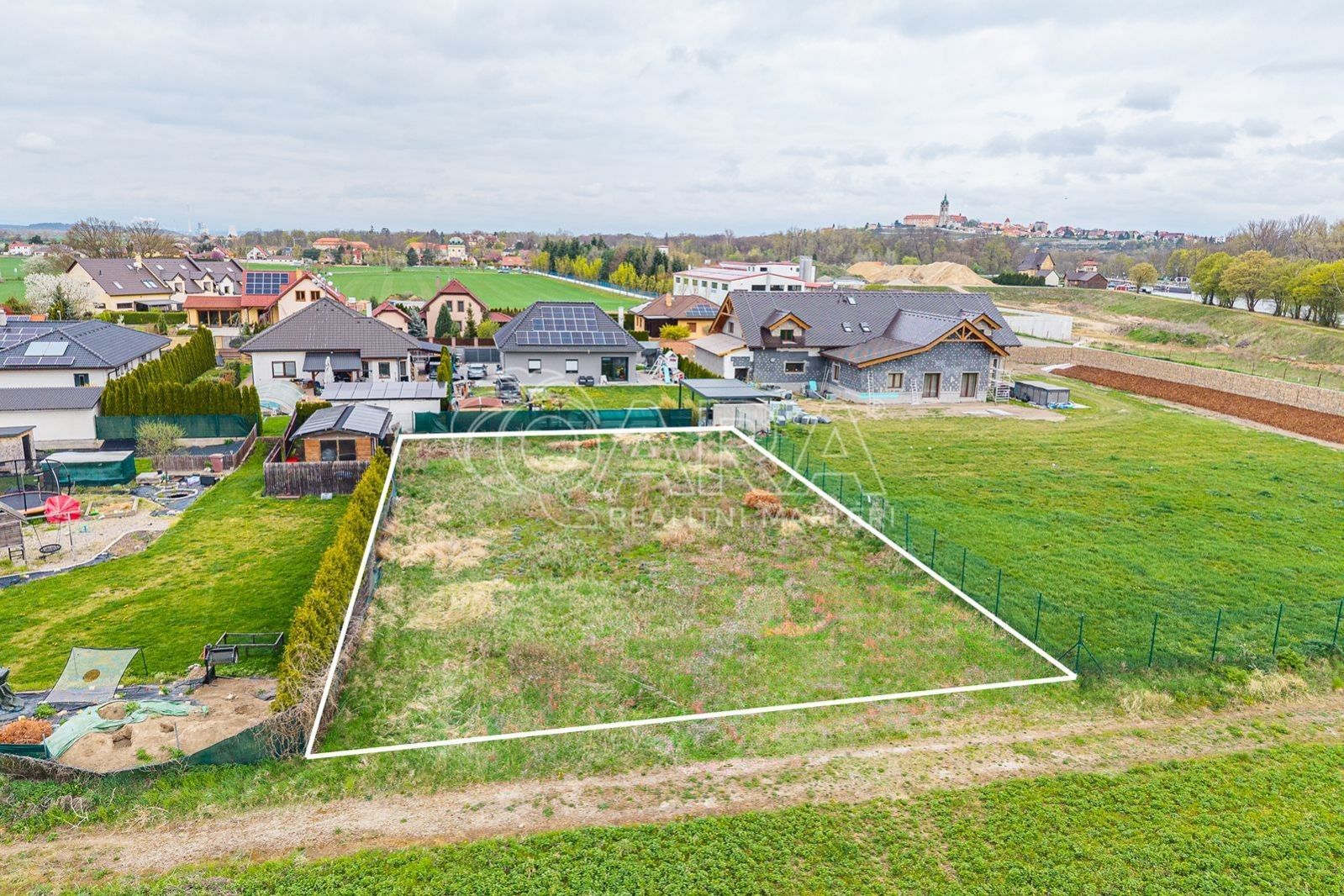 Prodej pozemku 967 m² - foto 1