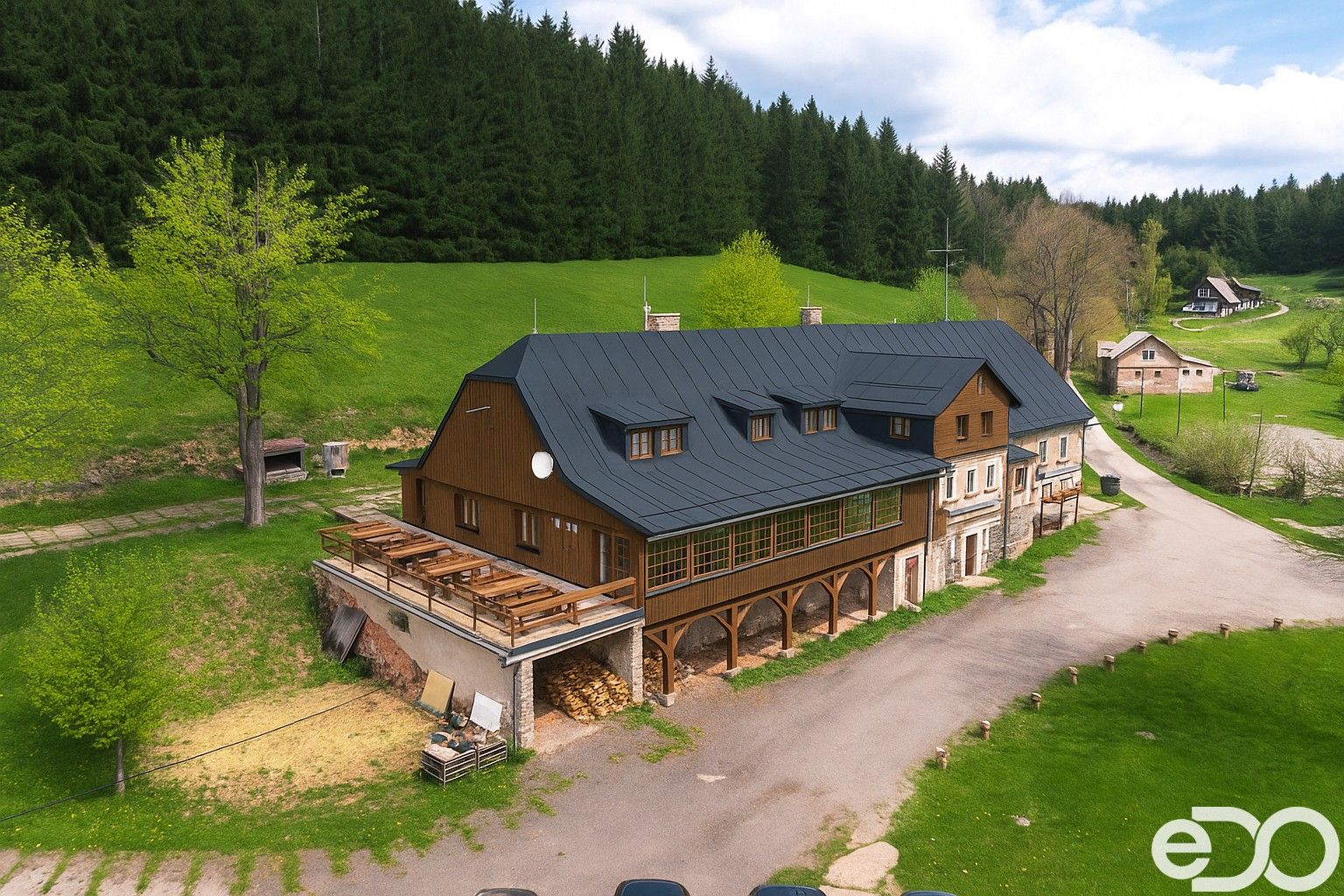 Prodej komerčního prostoru 1400 m² - foto 5