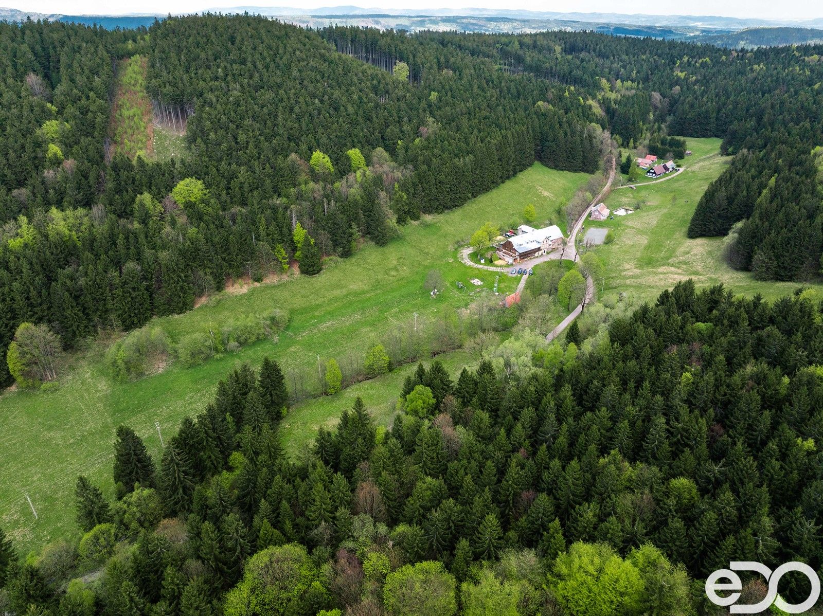 Prodej komerčního prostoru 1400 m² - foto 9